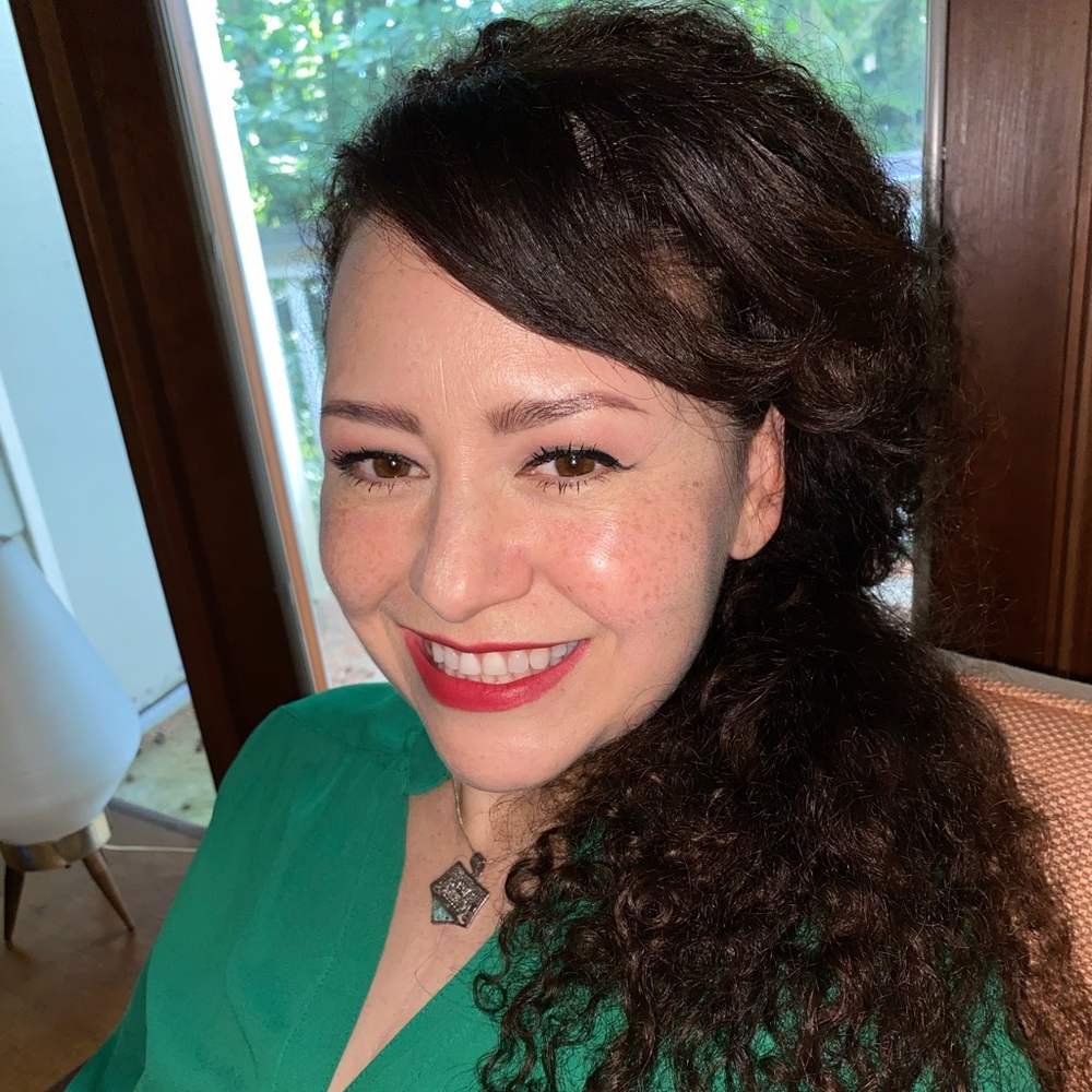 Meet your Posher, Alma